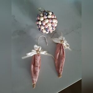 Vintage Victorian Christmas Tree Ornaments